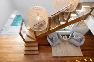 Surfside Villa - 50m to beach access, heated pool - Ubytování bez kategorie ve městě Marcoola