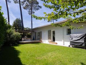 Villa Rénovée à Hossegor avec Piscine Chauffée, Proche Golf et Plage - FR-1-791-15
