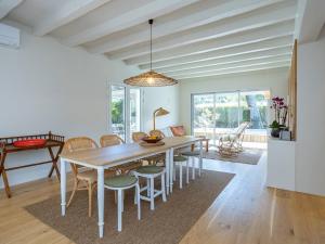 Villas Villa Renovee a Hossegor avec Piscine Chauffee, Proche Golf et Plage - FR-1-791-15 : photos des chambres