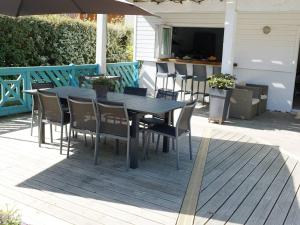 Spacieuse villa au golf avec piscine privée, parking, et services de conciergerie - FR-1-791-23