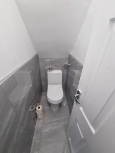 Southampton Bridge Rooms by AFL