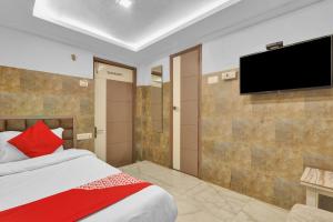 Super Hotel O Sada Shiv Guest House