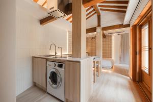 Luxury Hanok Cottage Lunar