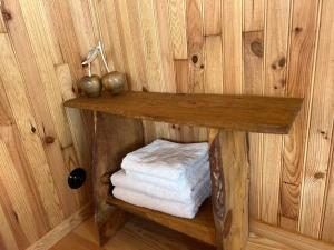 Les cabanes au revers du noitel