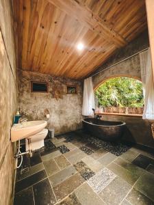 Rumah Kayu Bumi Sikabu