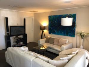 Clayton 2bdr 1bth 1car unit - 3hvězdičkové hotely ve městě Clayton North