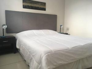 Conveniente ubicación en zona muy silenciosa Apt 3