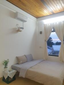 Phòng 4 Người Có Ban Công (Quadruple Room with Balcony)
