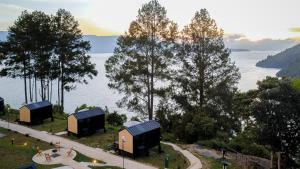 Bobocabin Patra, Parapat