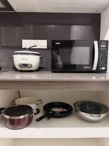 Spacious 2 BR Near Waters Edge