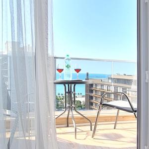 Cozy Sea View Queen Bed Studio#2 Free Wi-Fi Washer Balcony Bidet