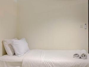 2BR Apartment with Queen Bed (Single Bed x2) at GP Plaza By Travelio