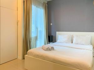 2BR Apartment with Queen Bed (Single Bed x2) at GP Plaza By Travelio