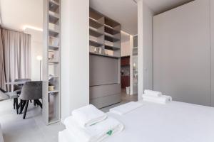 GuestHost - Porta Venezia - Modern Studio near Corso Buenos!