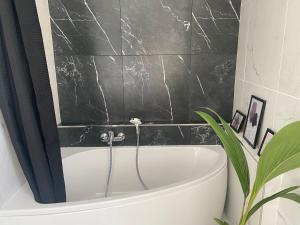 Maison de ville-idéale pour les déplacements pros-35min Paris-versailles-Giverny-