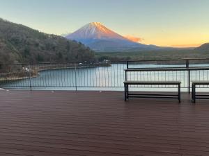 Shoji Lake Hotel