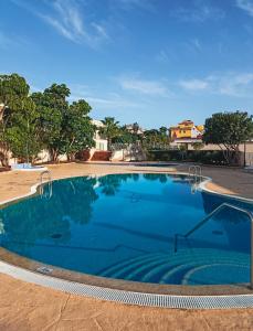 Arena Lodge - Los gigantes