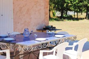 Villa Colombe, vaste jardin, 30 min des plages