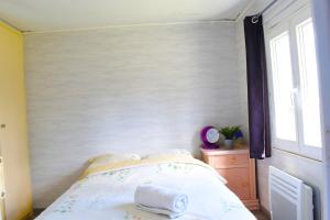 Maisons de vacances Le Mobil Home du Bois du Buc : photos des chambres