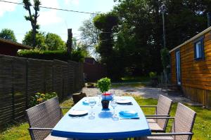 Maisons de vacances Le Mobil Home du Bois du Buc : photos des chambres