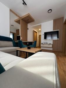 3 Monkeys Apartments - S3