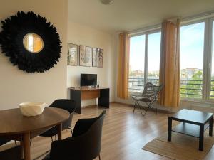 NEW Central nr6 Self Checkin OldCity Center Paid Parking with Lift