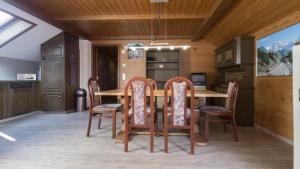 Rössli Holiday Apartment