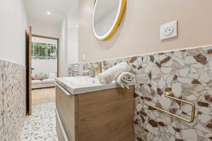 Lavie Maison Duo Seaside Hot Tub
