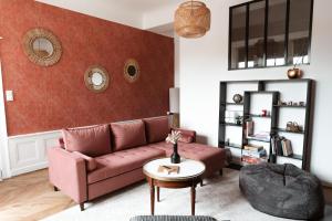 Au FormiDole, terrasse avec vue canal