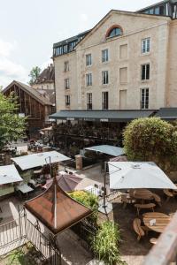 Appartements Au Formi'Dole, terrasse avec vue canal : photos des chambres