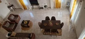 Charmant appartement, Rdc atypique spacieux calme - Méhandan