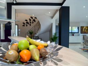 Appartements Amfreville la Mivoie - Villa Belle vue - Piscine : photos des chambres