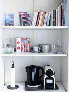 Cozy Apartment Intramuros near the Station