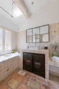 B&B / Chambres d'hotes La Prevote - Hotel Particulier & Restaurant : photos des chambres