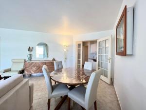 Le Victoria Beach Vue Mer Plein Centre, Spacieux