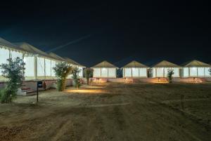 MoonStar Desert Camp
