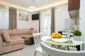 The Brothers House - Panagia