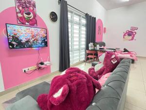 B1711 Austin Height Lotso Bear Home Netflix ByStay