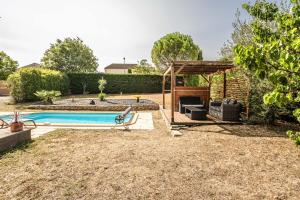 Maisons de vacances L-Occitane ~ Piscine ~ Climatisation ~ Parking : photos des chambres