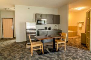 Country Inn & Suites by Radisson, Brookings