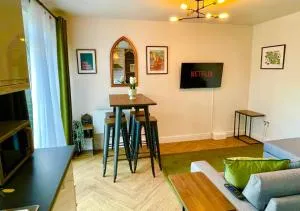 Stay Angels - Hidden Gem - Nether Edge