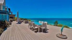 House Susan Pardew Hersham - The Island