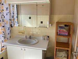 Appartements Maison lumineuse : photos des chambres
