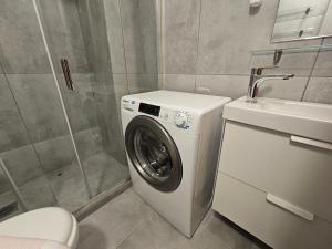 Citys corner spot by YHA