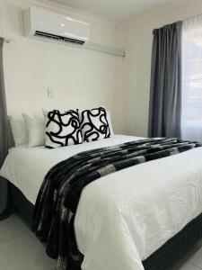 Easy Living Apartment 2