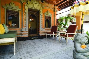 Indah puri Bali Bungalow on Candidasa beach