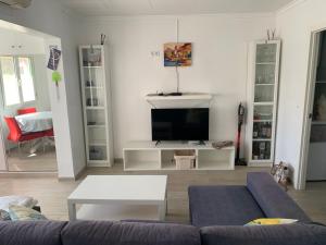 Modern apartment in Torrevieja with spacious terrace and 250m from the beach