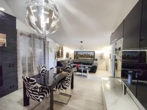 Andrew Home - Villa Rosa