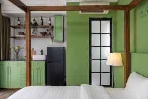 Hanoi Opera Homestay - 2 mins to Hoan Kiem Lake, Cozy, Delicate, 4 BRs, 24-36 m2