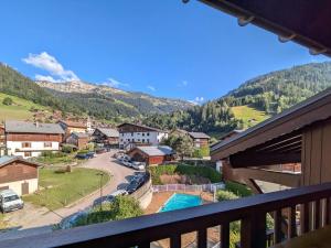 Appartement confortable au cœur du village, 6 pers, proche remontées mécaniques, piscine privée en été - FR-1-342-317